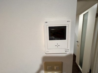 【セキュリティ】 | リアライズ新大阪駅東 | モニター付きインターホンです