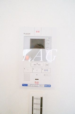 【セキュリティ】 | リブリ・オリンピア | モニター付きインターフォンです。