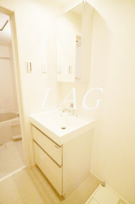 【洗面所】 | リブリ・オリンピア | 独立洗面台です。