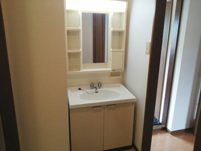 【洗面所】 | ボナール山の手パートⅡ | 脱衣スペースもあります