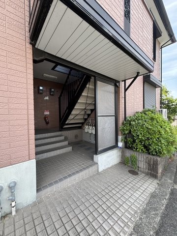 サニーコート西川2のエントランス