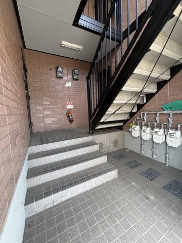 サニーコート西川2のロビー