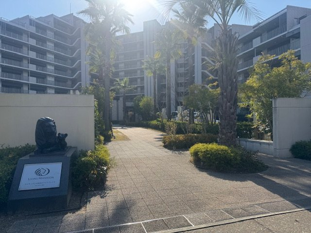 ライオンズ上小田井オアシスプレイスのエントランス