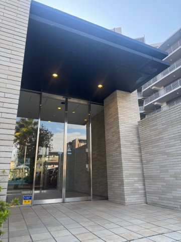 ライオンズ上小田井オアシスプレイスのエントランス