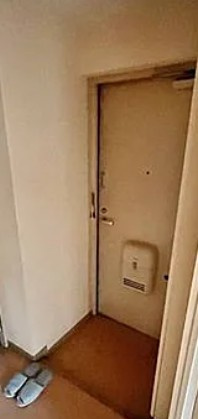 シティパレス篠の玄関