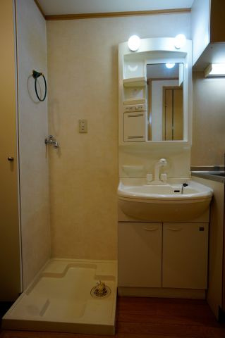 グランビル阿佐谷(グランビルアサガヤ) の設備|室内洗濯機置場（同一仕様写真）