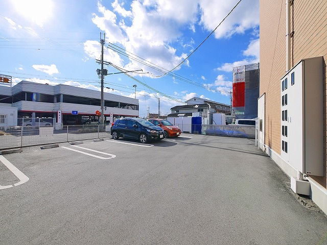 フォレスティアの駐車場