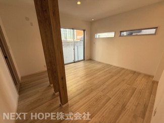 【洋室】 | 宝塚市山手台東５丁目中古戸建 | 洋室９帖です♪ぜひ一度現地をご覧ください！きっと気に入っていただけると思います♪お気軽にネクストホープ不動産販売までお問い合わせを！！