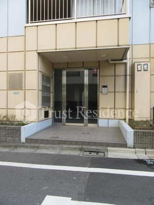 【エントランス】 | サザンクロス | エントランス前