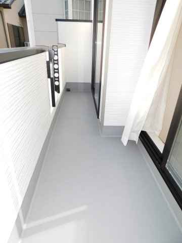 北名古屋市高田寺起返の新築一戸建のバルコニー|◇バルコニー◇　　洋室２部屋から出入りできるワイドバルコニー♪　