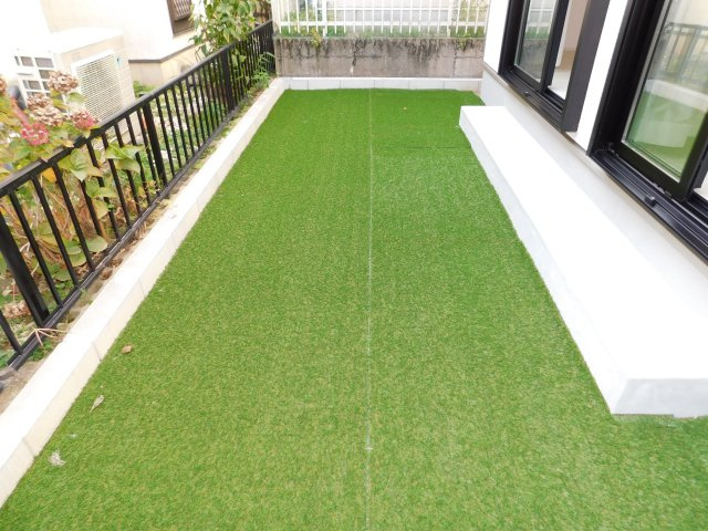 北名古屋市高田寺起返の新築一戸建の庭|◇庭◇　　ガーデニングやＢＢＱなど家族で楽しめる芝生の庭付き♪　