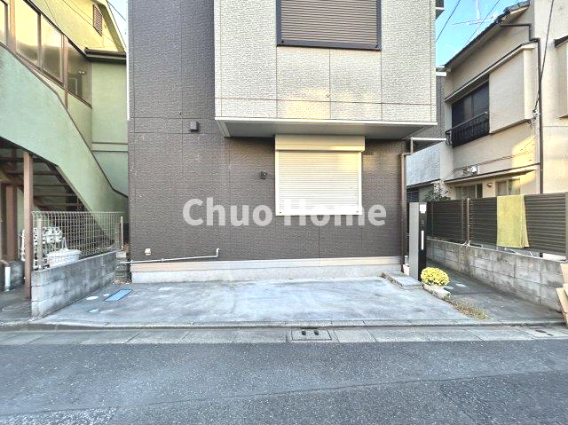 葛飾区青戸6丁目中古住宅の駐車場|カースペース