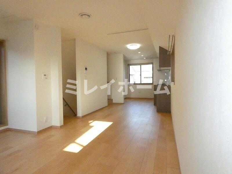 大森東３丁目貸家