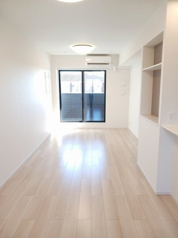 トランブルー立野　Ａの居間・リビング