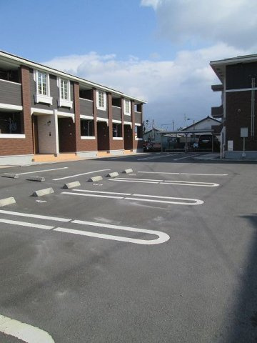 ゴールド・リッチ平江・Ⅰの駐車場