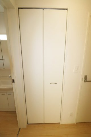 本宮市高木字金瀬　　　２号棟　　　本宮小学校、本宮第１中学区の収納