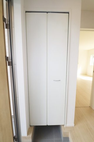 本宮市高木字金瀬　　　２号棟　　　本宮小学校、本宮第１中学区の収納