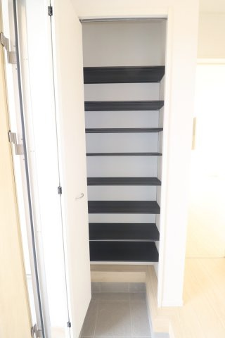 本宮市高木字金瀬　　　２号棟　　　本宮小学校、本宮第１中学区の内装