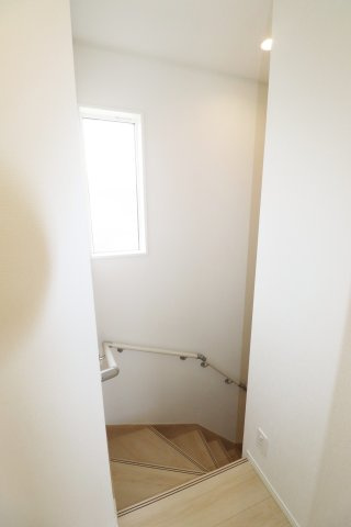 本宮市高木字金瀬　　　２号棟　　　本宮小学校、本宮第１中学区の洋室