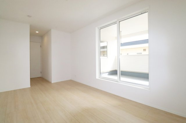 本宮市高木字金瀬　　　２号棟　　　本宮小学校、本宮第１中学区の洋室