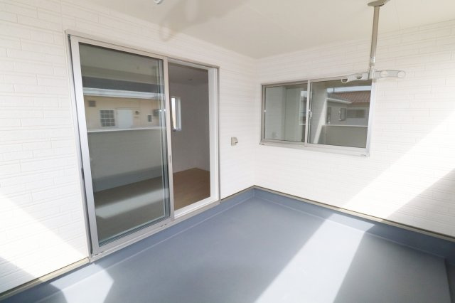 本宮市高木字金瀬　　　２号棟　　　本宮小学校、本宮第１中学区の洋室