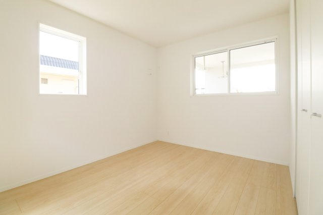 本宮市高木字金瀬　　　２号棟　　　本宮小学校、本宮第１中学区の洋室