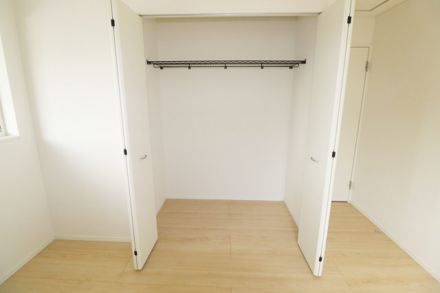 本宮市高木字金瀬　　　２号棟　　　本宮小学校、本宮第１中学区の洋室