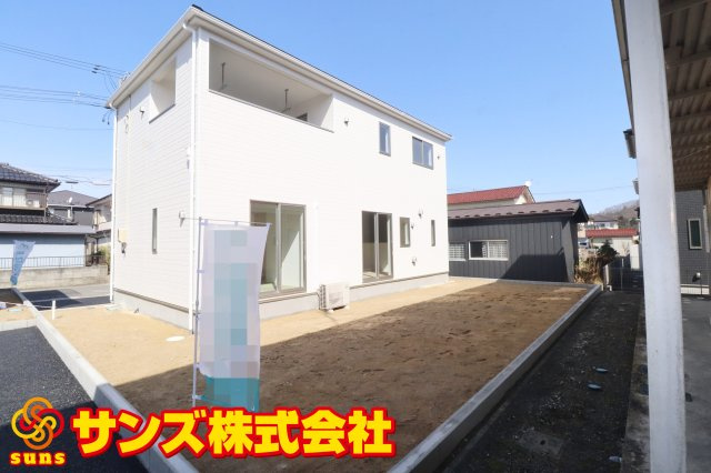 本宮市高木字金瀬　　　２号棟　　　本宮小学校、本宮第１中学区の外観|北東側から見た駐車場を含む外観