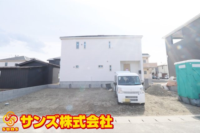 本宮市高木字金瀬　　　２号棟　　　本宮小学校、本宮第１中学区の居間・リビング|※同社施工例