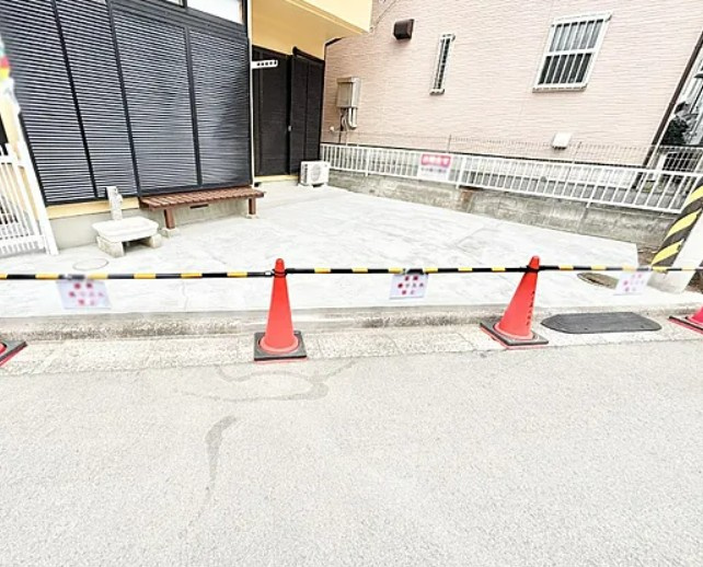 【中古】川越市的場２丁目中古住宅の駐車場|駐車スペース