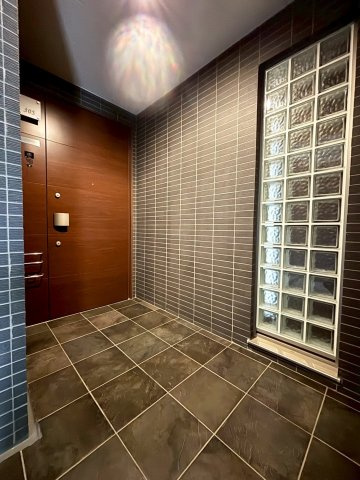 「神戸市東灘区マンション」ロジュマン住吉山手の玄関|ゆったりとした玄関です