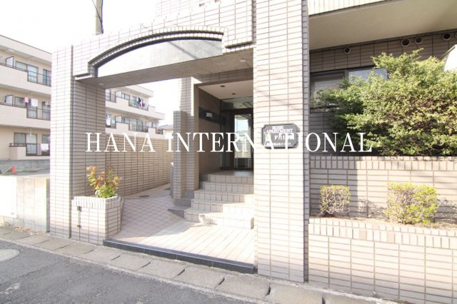 ローズマンションＦ‐１１番館のエントランス