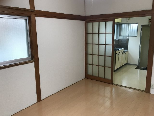 【居間・リビング】 | 2霧島ハイツ | フローリング6帖