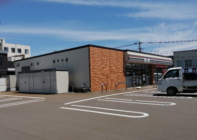 【周辺】 | フロイライン | セブンイレブン　大仙上栄町店まで900m
