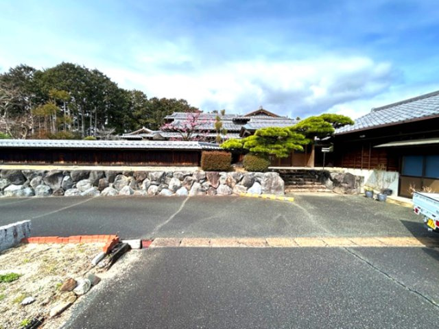中古戸建　新城市川田　中古戸建の駐車場|駐車場