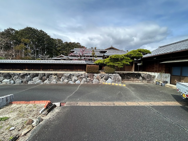 中古戸建　新城市川田　中古戸建の駐車場|駐車場