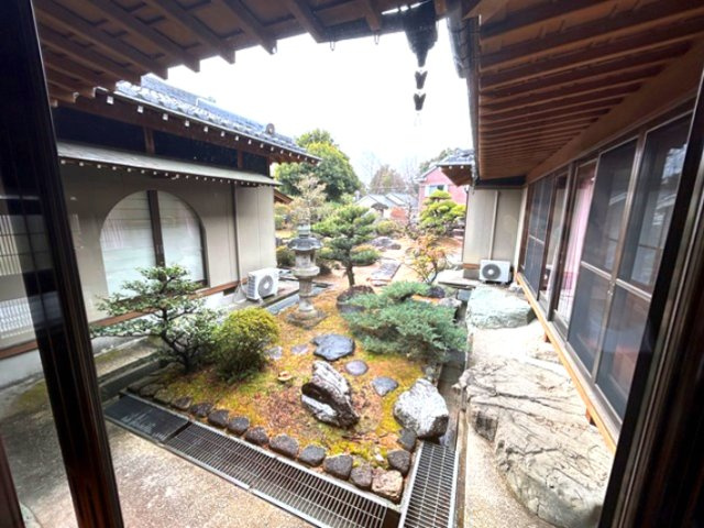 中古戸建　新城市川田　中古戸建の庭|趣のある中庭