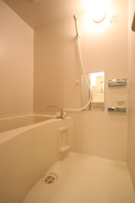 GLOIRE MANSIONの浴室|バス