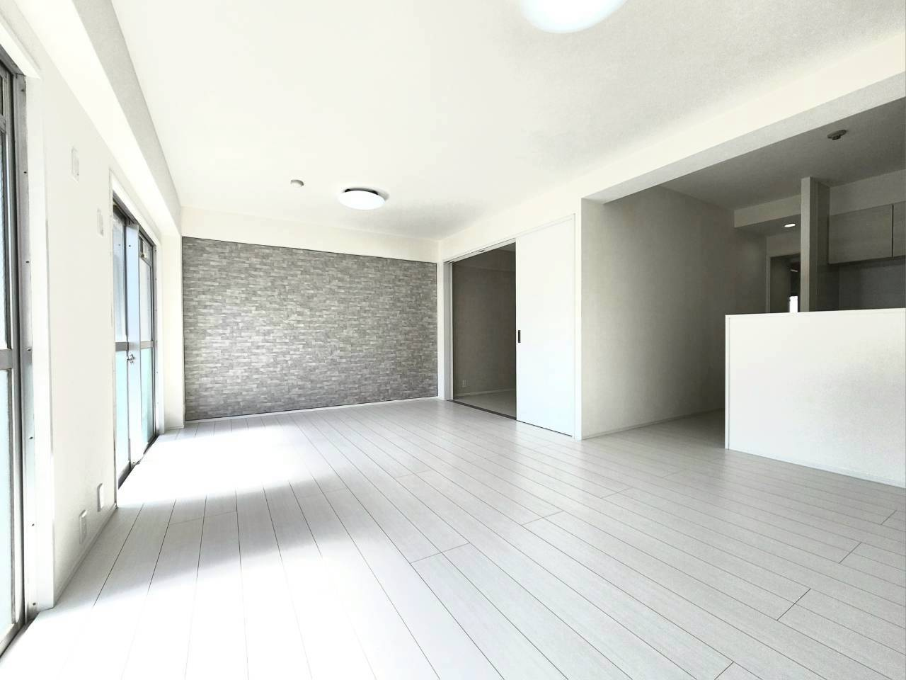 【エントランス】の画像