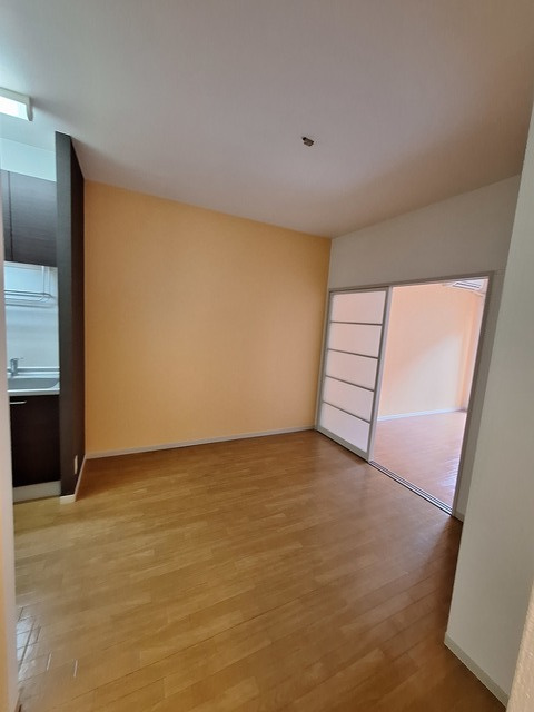 ディアスもえぎ野Ⅰ番館の居間・リビング