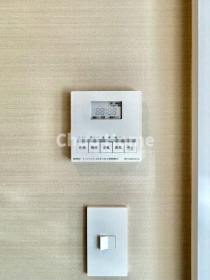 【内装】 | シティタワーズ豊洲ザ・ツイン サウスタワー | 【浴室乾燥機】暖房・冷風・換気・乾燥が可能です。毎日を快適に過ごせるうれしい機能が揃っています。雨の日の洗濯物も安心です。