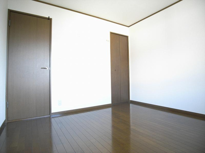 【洋室】 | エスト・ステーブル