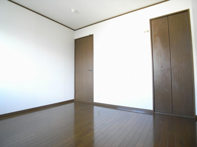 【洋室】 | エスト・ステーブル