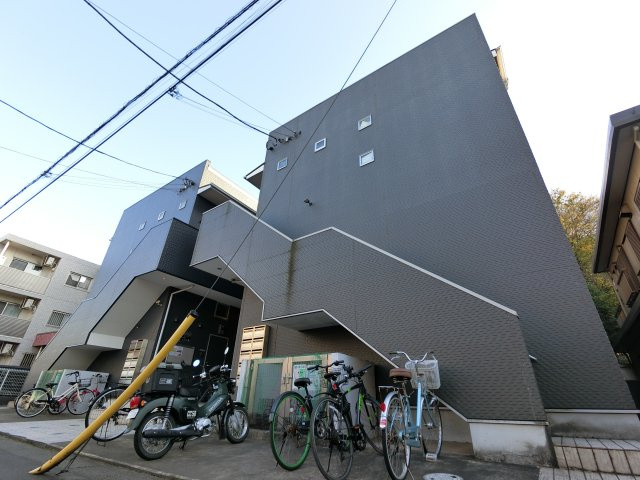 レフィナードカメオカの外観