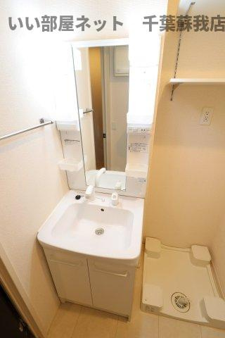 コルテの洗面所|ゆったりとスペースのある洗面所