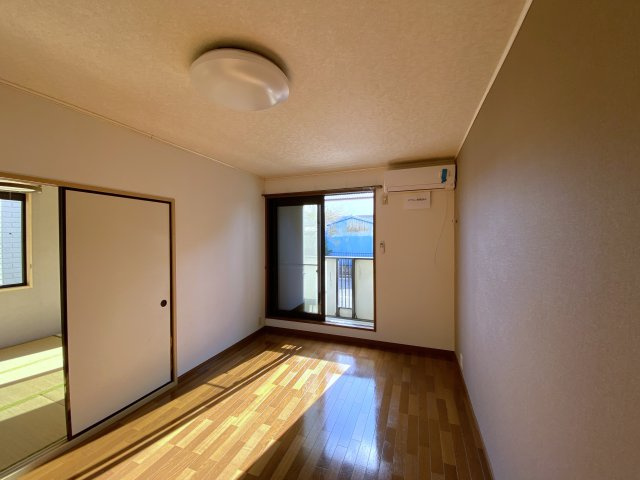 シティハイムベルメゾンAの洋室