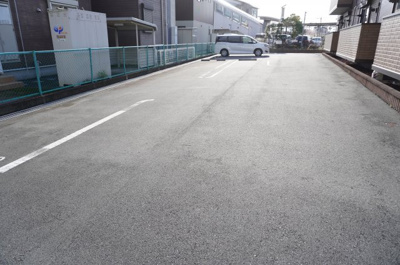 【駐車場】 | サステイナブルハウス