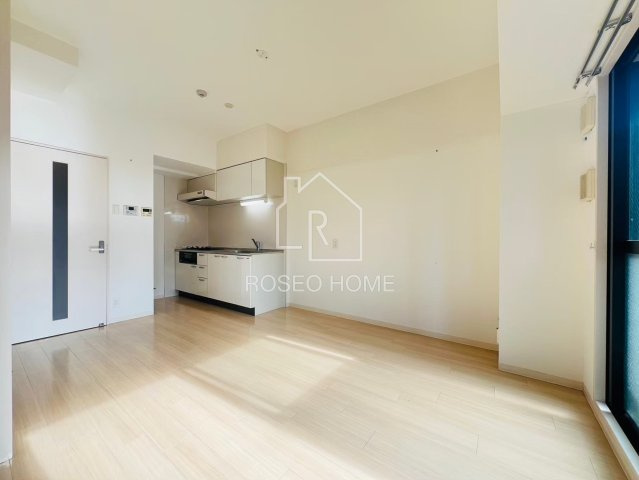 カルムレトリア西梅田の居間・リビング