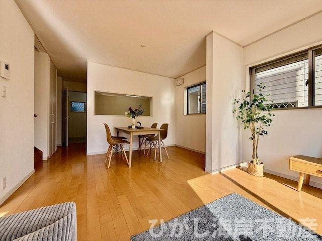 茅ヶ崎市菱沼1丁目　中古戸建のダイニング|新規リフォーム完了！　16.3帖　LDK