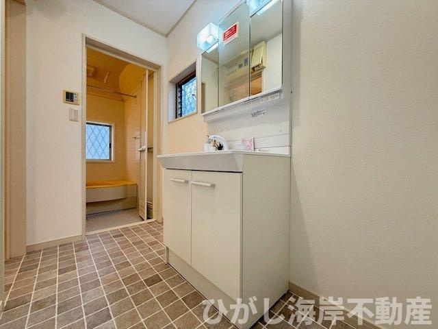 茅ヶ崎市菱沼1丁目　中古戸建の脱衣所|新規リフォーム完了！　脱衣スペース